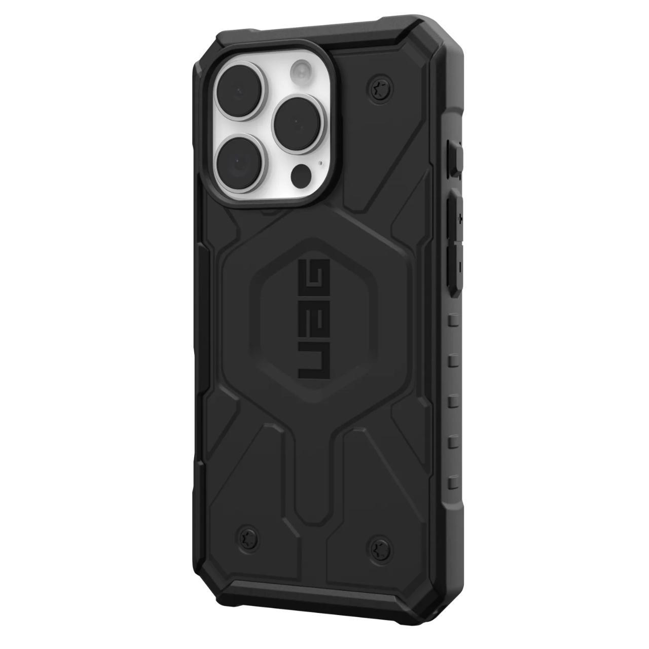 Utilizare husă UAG Pathfinder MagSafe iPhone 16 Pro Max