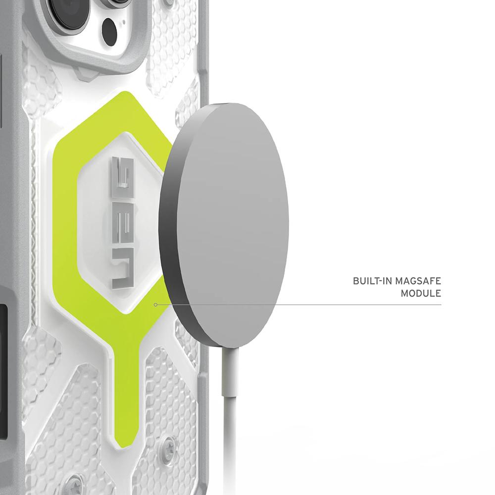 Utilizare husă UAG Pathfinder Clear MagSafe iPhone 17 Pro
